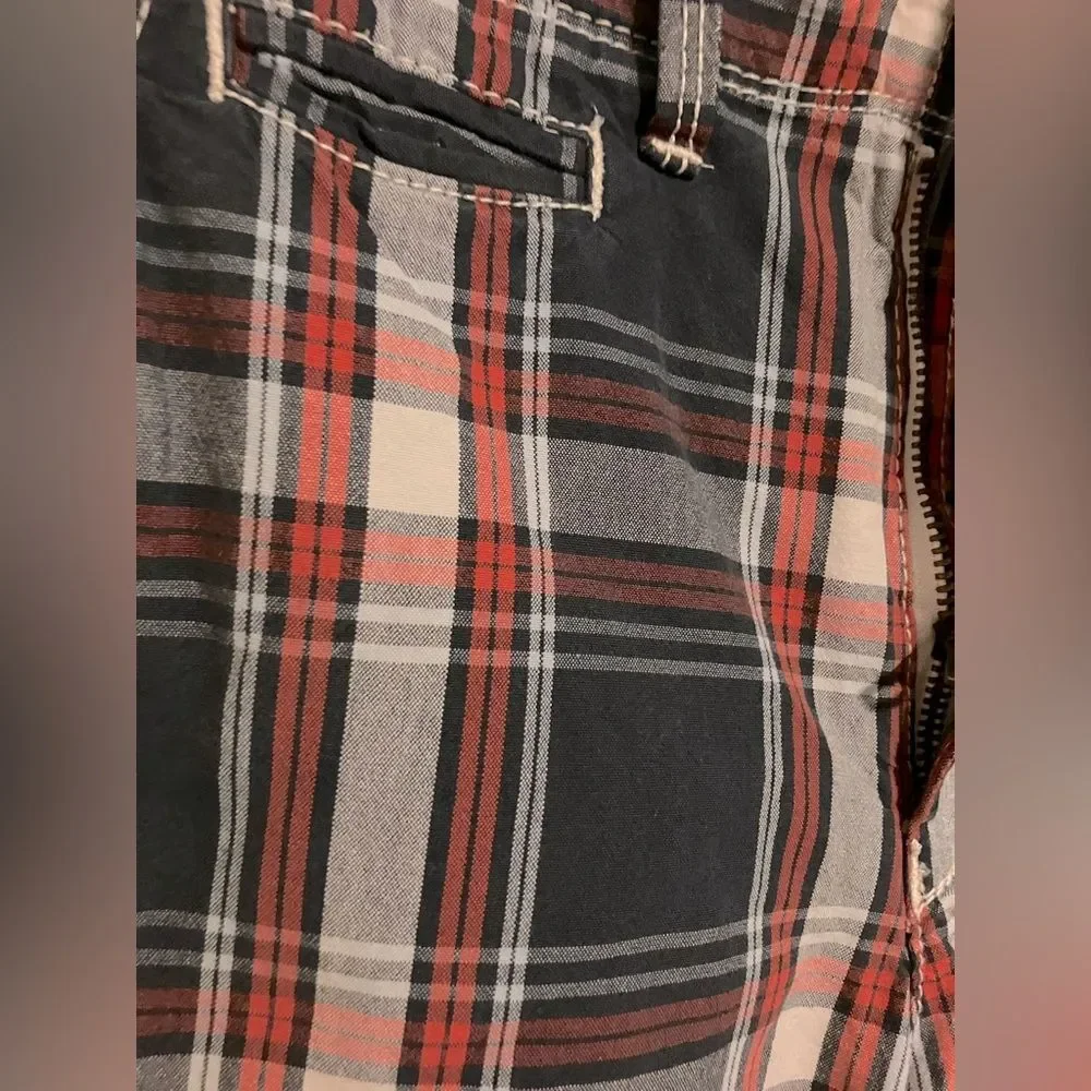 American Eagle Shorts Size 28